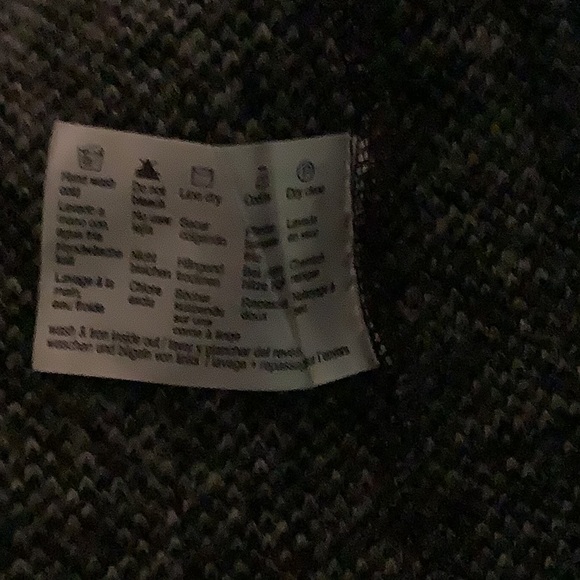 Esprit wool jacket, unlined.  Cute jacket that can be worn with anything.  Grey. - Picture 4 of 9